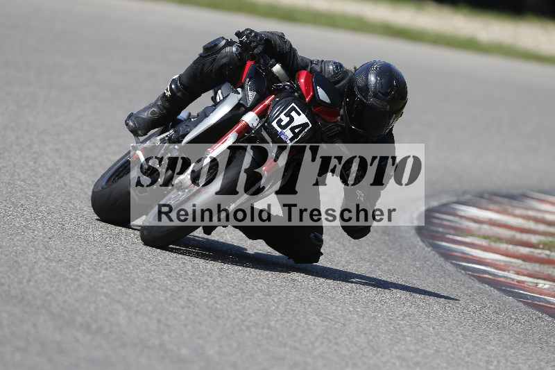 /44 09.08.2025 Plüss Moto Sport ADR/Einsteiger/54
